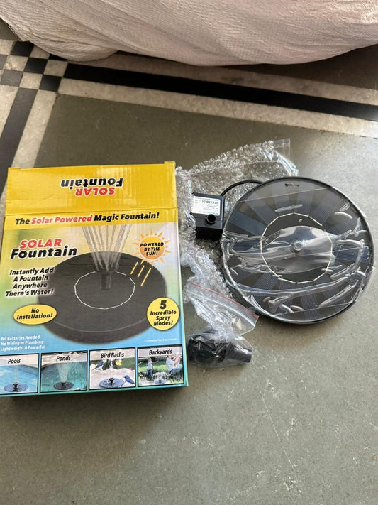 Pocket Hose Solar-Powered-Instantly Adds a Water Feature